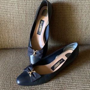 Easy Spirit dress/navy shoes